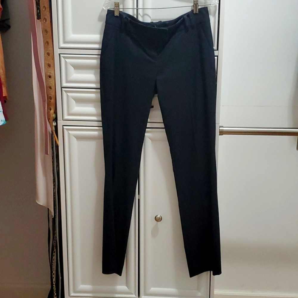 Navy pinstripe, size 6, straight leg Drew Fit Limited dress pants